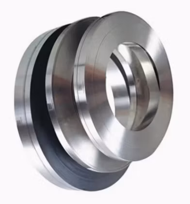 um grande número de cores e tamanhos de suéter explosivo feminino V